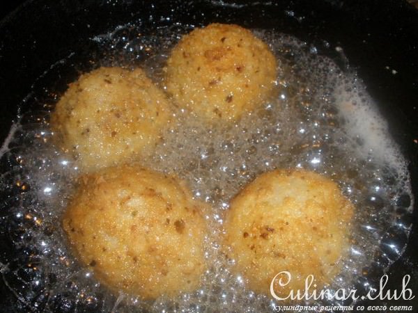 Аранчини с мясной начинкой 