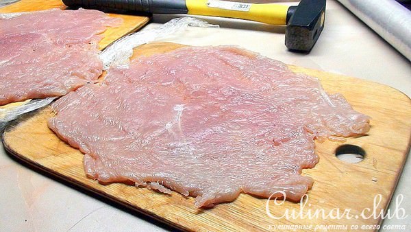 Рулетики из куриного филе с отварным яйцом и зеленью «С добрым утром, любимый!» :) 
