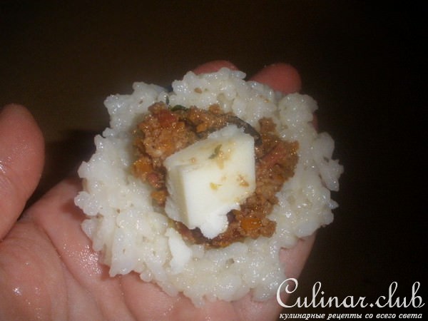 Аранчини с мясной начинкой 