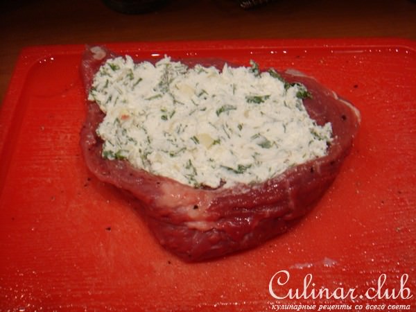 Мясные рулетики с творогом