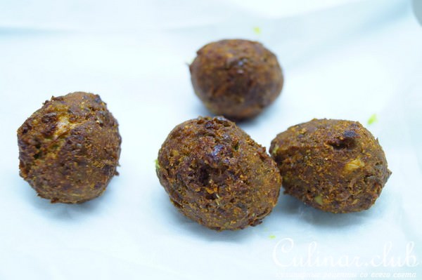 Фалафель из зелёного горошка. Falafel. В мечтах о путешествии..