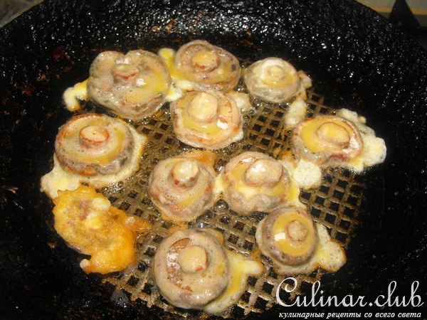 Мясные отбивные из рыжиков.