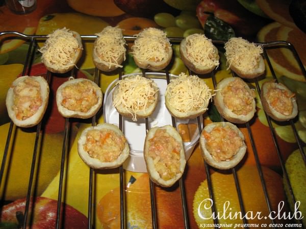 Фаршированный картофель "Лодочки" с фаршем и овощами