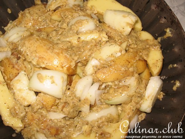 Картофель запечённый под соусом