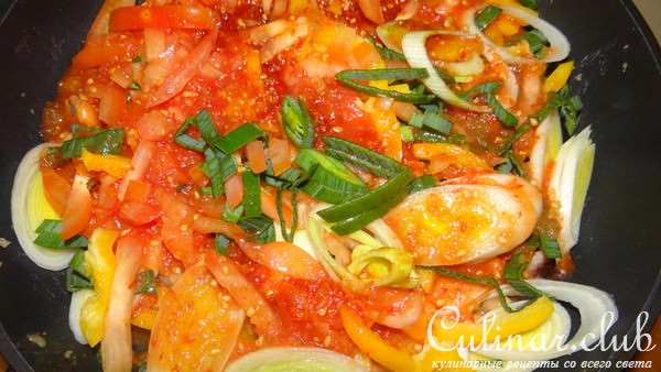 Подлива с морепродуктами из томатного сока и соуса Киккоман