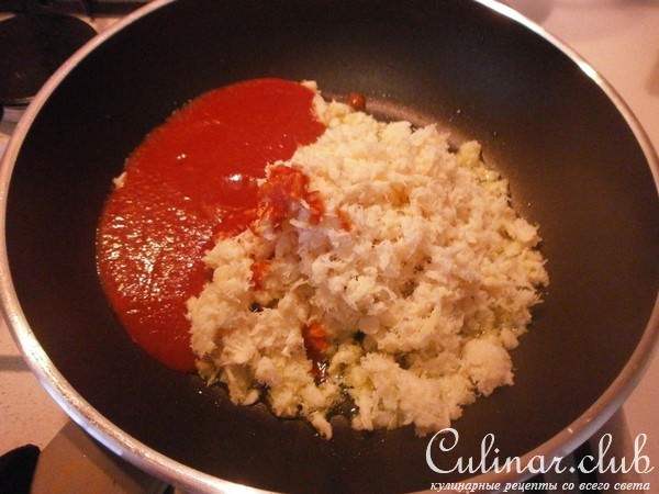 Горячая закуска с крабами в кокосовом молоке