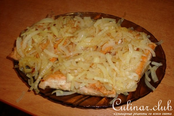 Кета под овощами