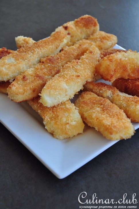Рыбные палочки из трески с соусом из кинзы