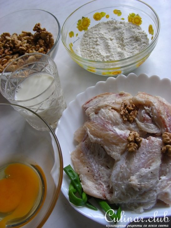 Рыба в льезоне и ореховой крошке