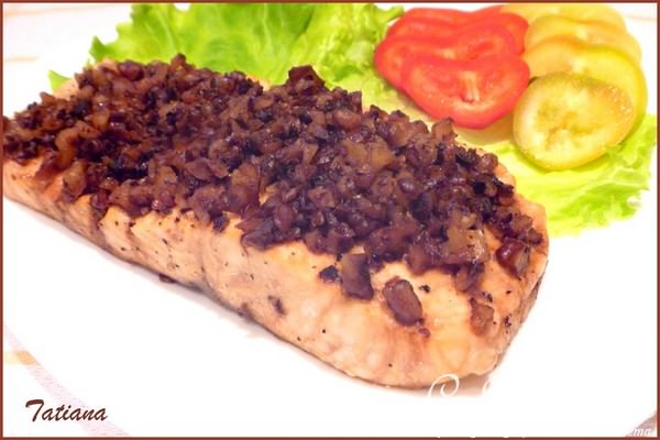 Форель под ореховой корочкой в мультиварке( Тест-драйв )