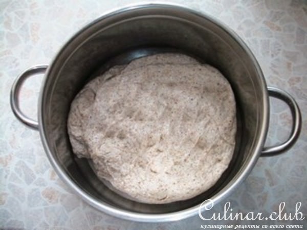 Калач домашний с ржано-пшеничной клетчаткой и кунжутом 