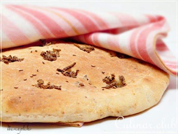 Лепeшка с бастурмой