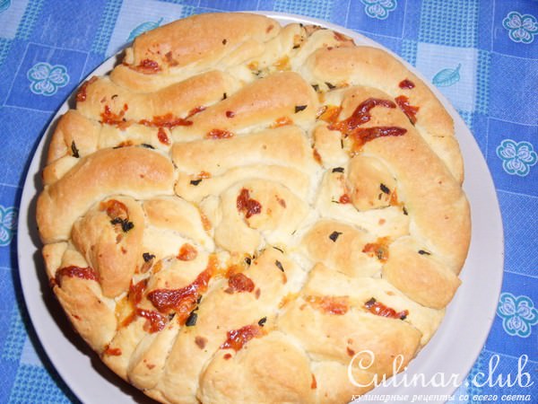 Хлеб с сыром и базиликом
