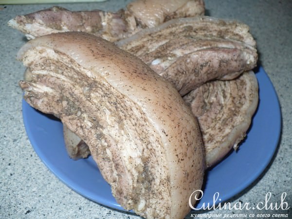 Грудинка домашняя.