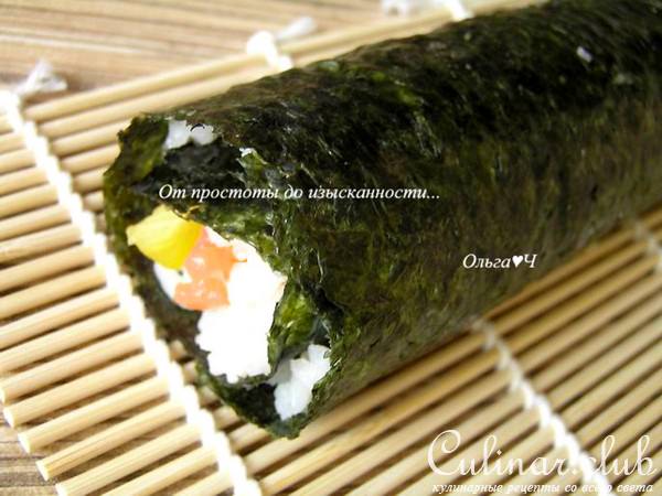 Роллы с лососем, сладким перцем и кунжутом