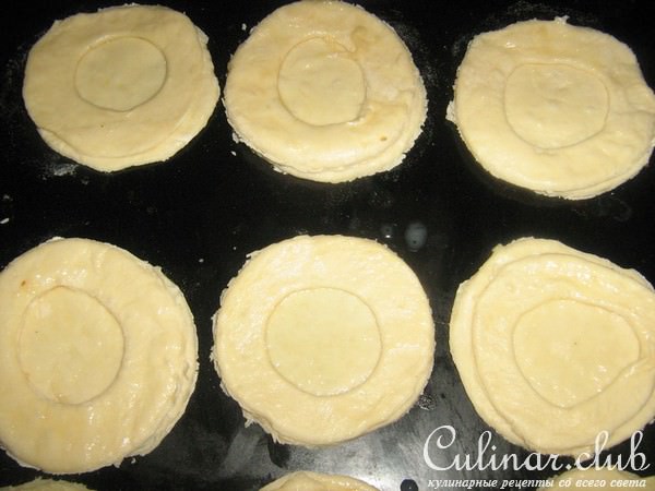 Слойки с начинкой.(Вариант лепки)