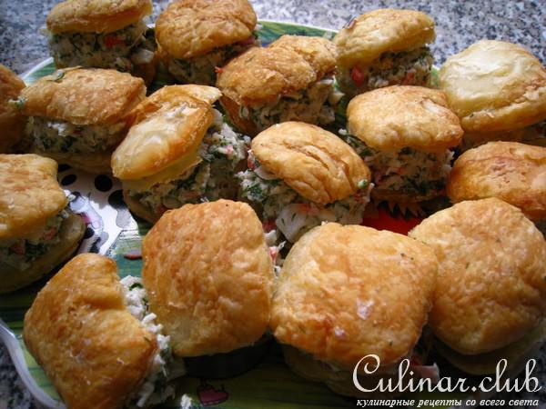 Закуска с сыром и крабами
