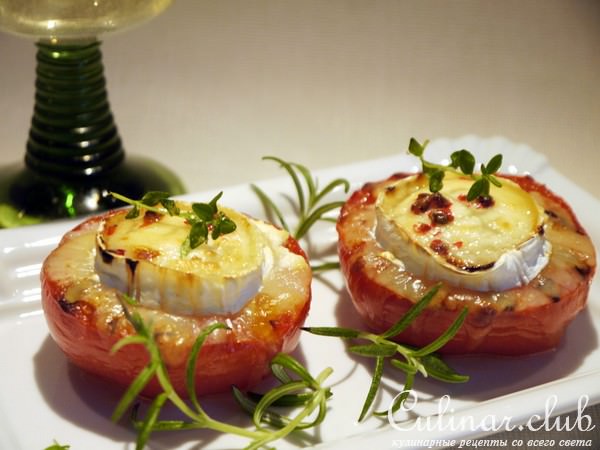 Помидоры запеченные с козьим сыром