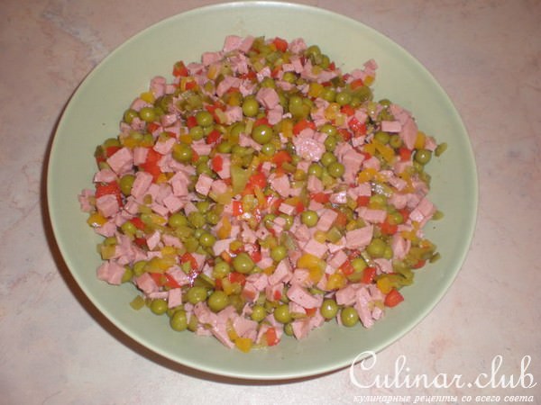 Сальтисон с колбасой и овощами