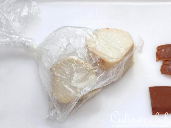 Рулет из сыра с творожной начинкой 