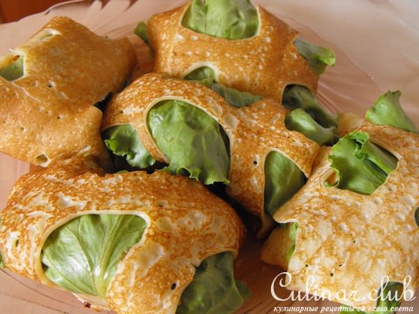 Блинчики "в сеточку" с начинкой.