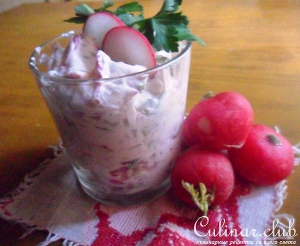 Творог с редисом и зеленью