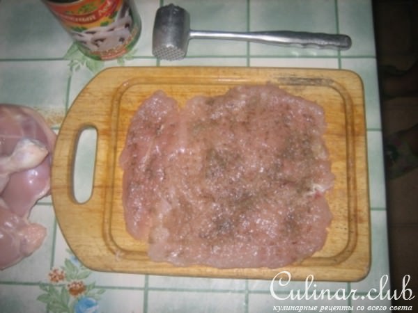 Рулетики из курицы с грибами
