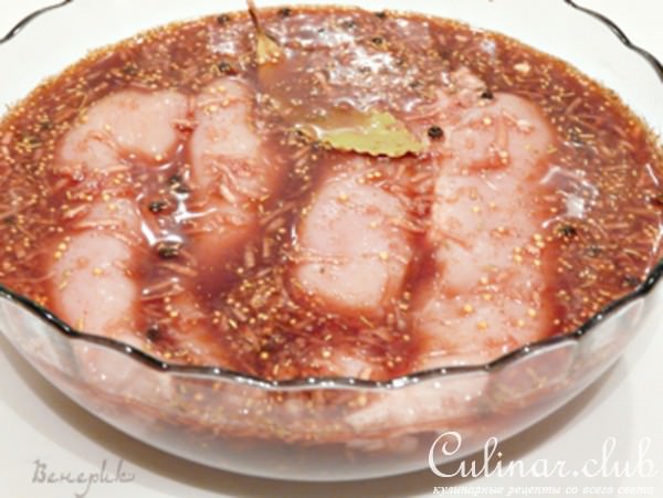 Пастрома из куриной грудки в винном маринаде. Вариант № 3.
