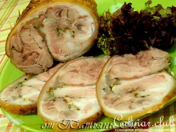 Рулет из свиной рульки