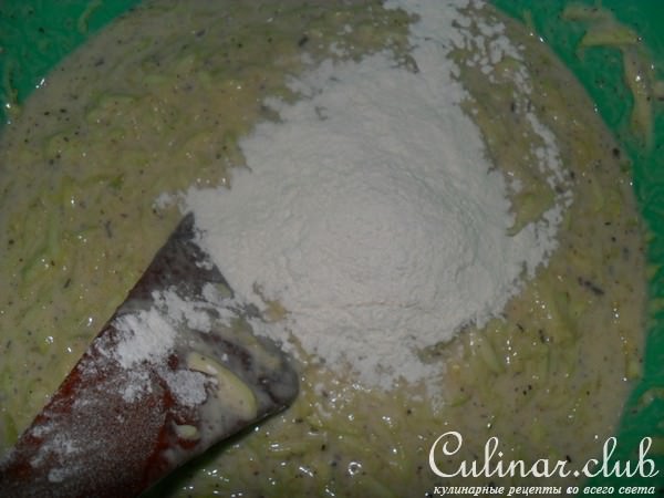 Кабачковые маффины с грибами.
