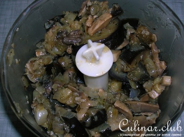 Паштет с баклажанами, грибами и прованскими травами