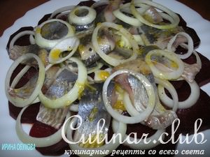 Салат из селедки и свеклы под апельсиновым соусом