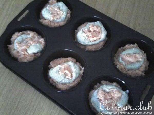 Суфле из лосося с кремом из авокадо