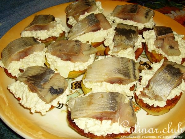Закуска картофельная с селёдочкой. 