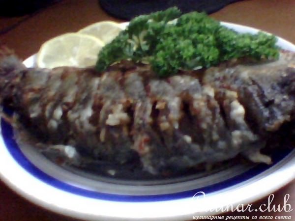 Карась в луковой "шубке"