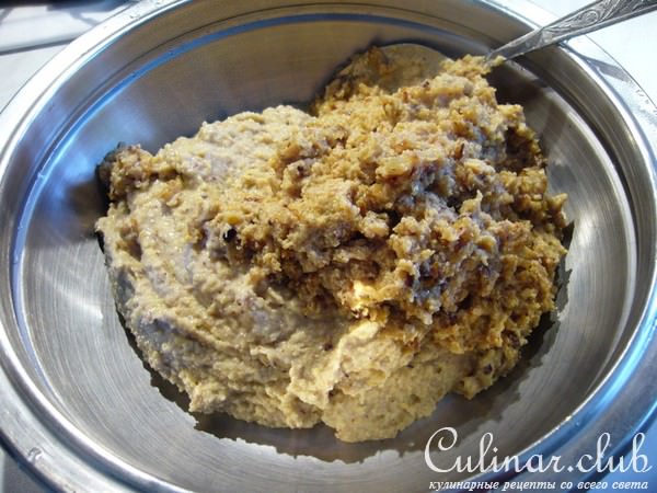 Селедочный паштет „Предвкушение“, отдаленно напоминающий форшмак, и бутерброды с ним