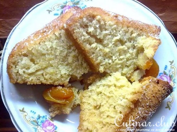 Сочный кекс с абрикосами