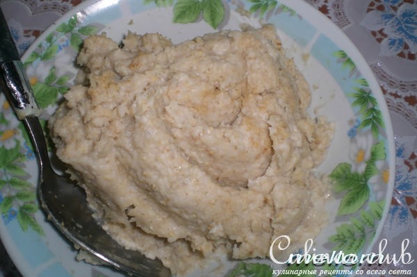 Овсяные кексы с сыром и колбасками