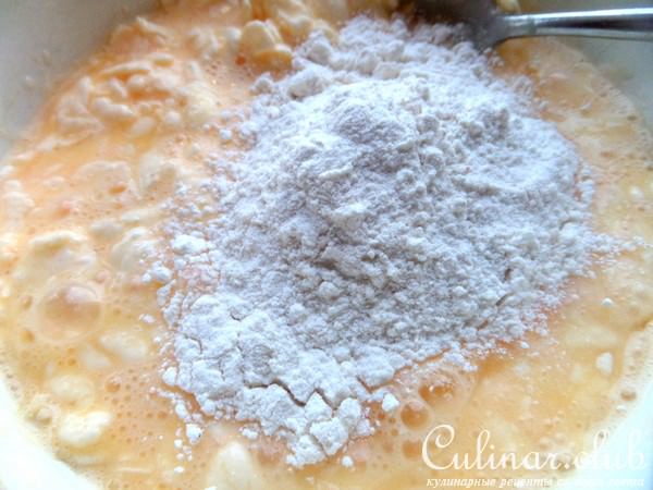 Кекс с брокколи и оливками