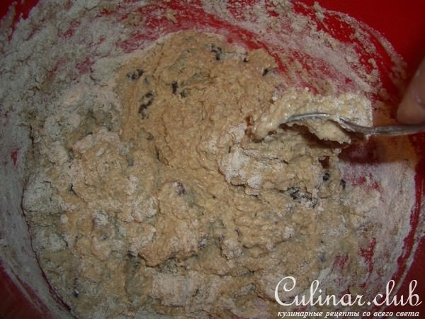 Ржаные маффины с изюмом