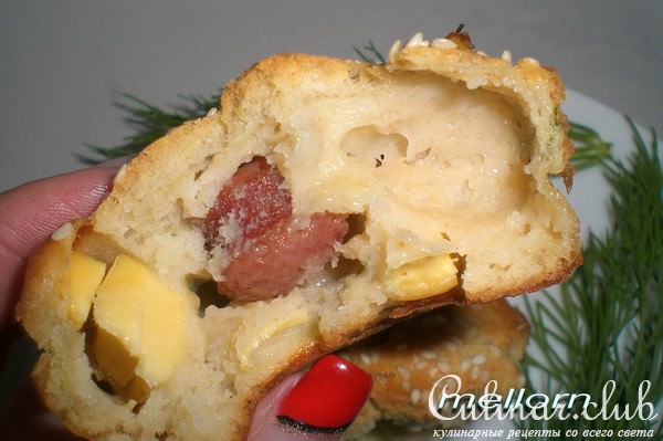 Овсяные кексы с сыром и колбасками