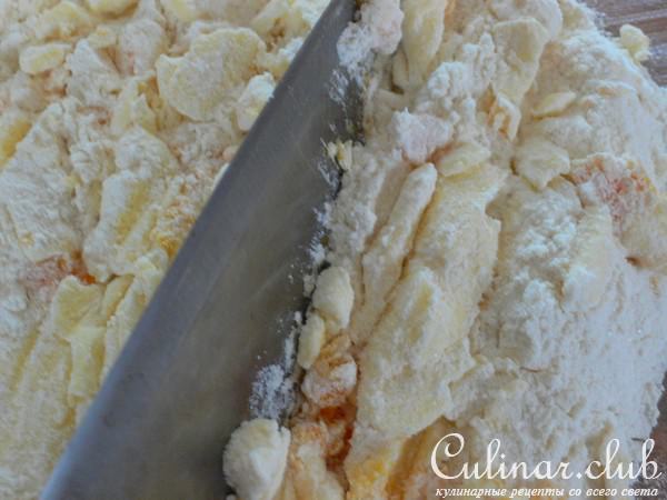 Ореховые шарики (печенье с орехом и персиковым вареньем)