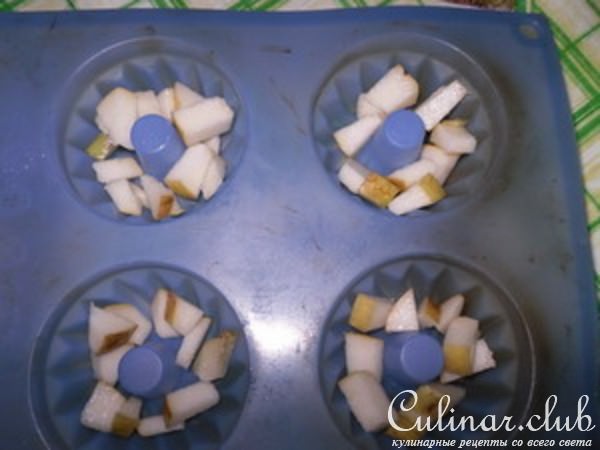 Кексики с грушами и мятным сиропом