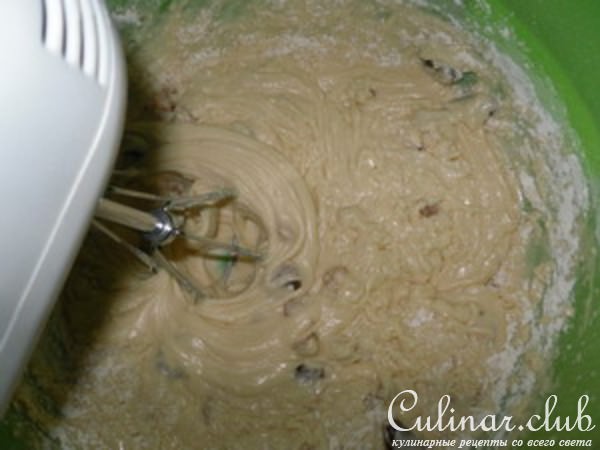 Кекс на сгущенном молоке с изюмом ("Кексюлька" для подружки Дашульки)