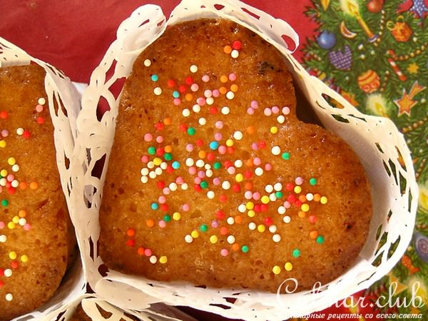 Кексы в подарок с лимоном, цукатами и курагой 