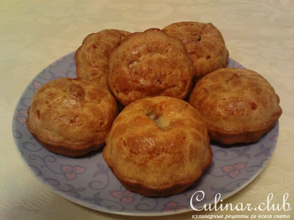 Сырные маффины с вишней и коньяком