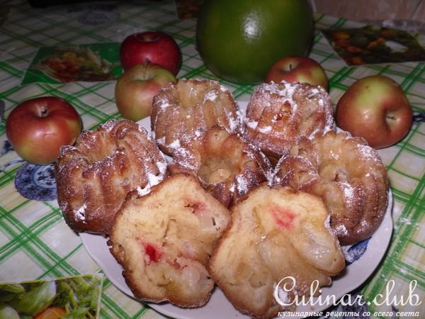 Кексики с грушами и мятным сиропом