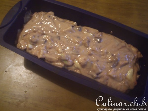 Яблочный кекс с шоколадом