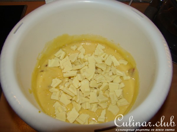Кекс "Блондинка" с сушеной клубникой
