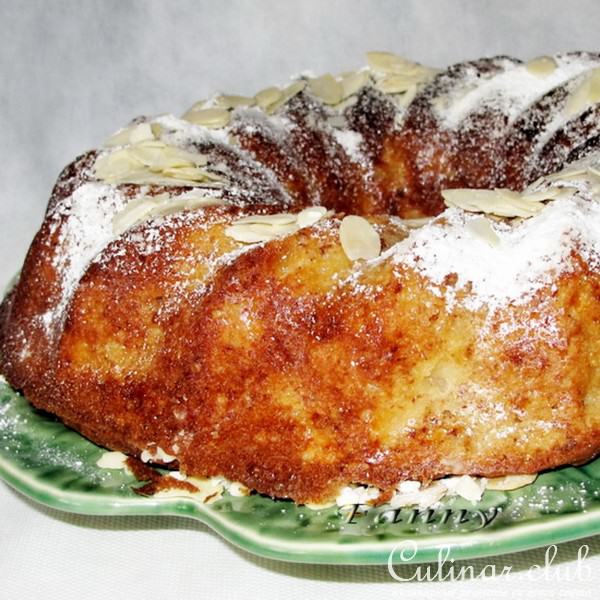 Яблочный кекс с миндалем
